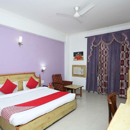 Oyo 5667 Katra Continental Hotel Exterior photo