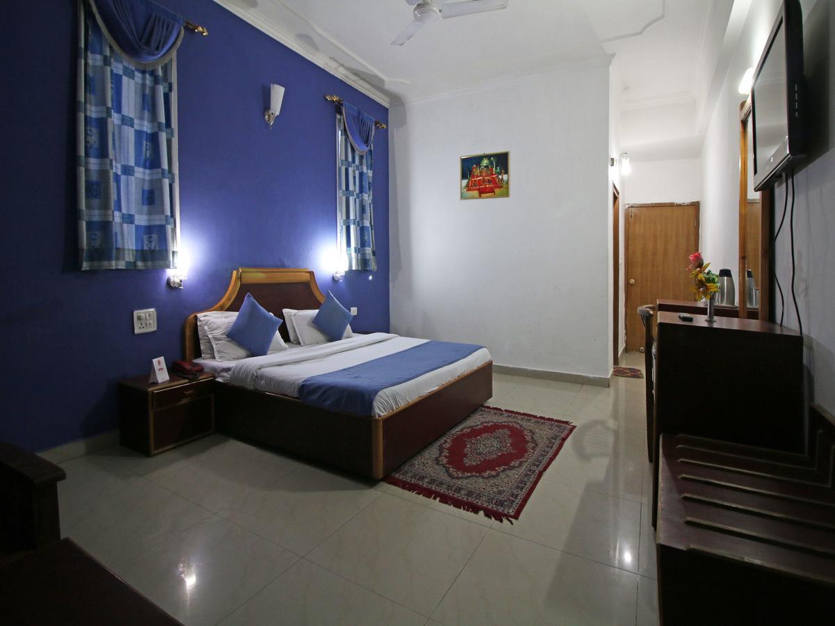 Oyo 5667 Katra Continental Hotel Exterior photo