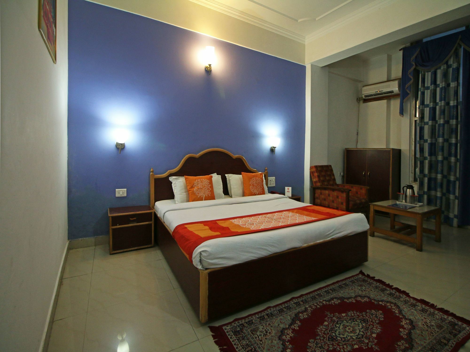 Oyo 5667 Katra Continental Hotel Exterior photo